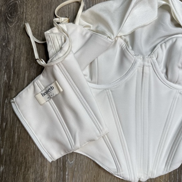 House of CB Elegant White Corset Top - Picture 2 of 3